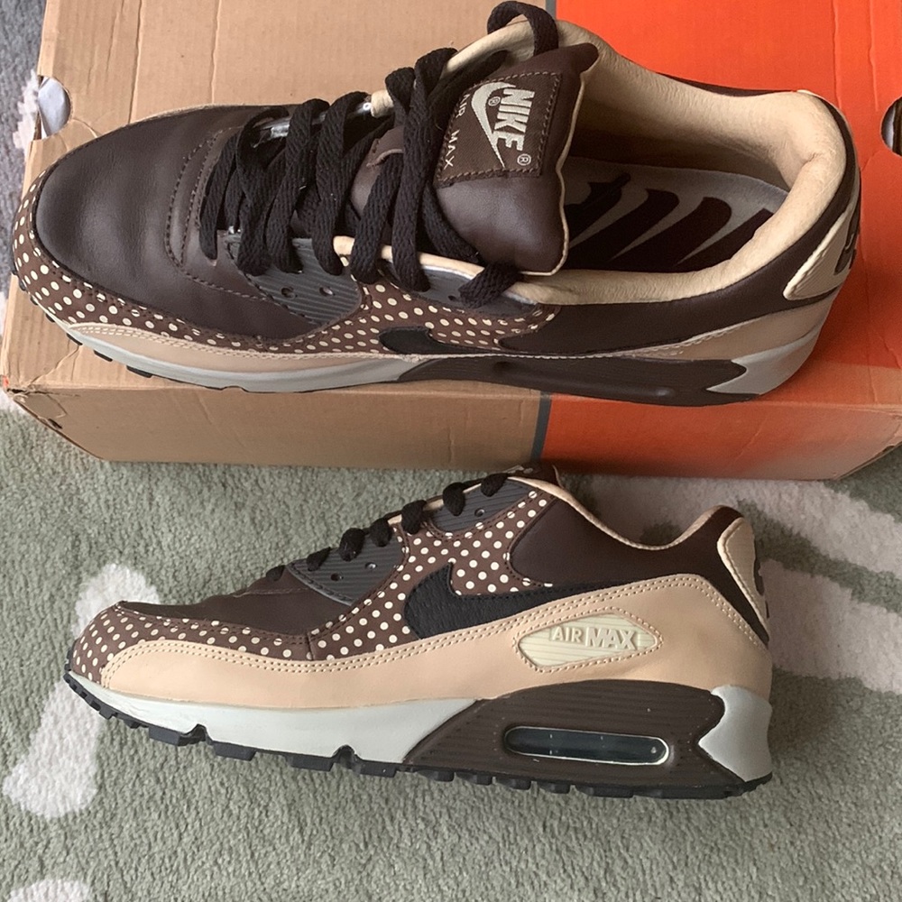 2005 NIKE AIR MAX 90 FOOTPATROL POLKA DOTS BROWN OFF WHITE ATMOS 1 313093-201 9 - Picture 1 of 15